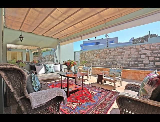 4 BEDROOM HOUSE FOR SALE IN BLOUBERGSTRAND